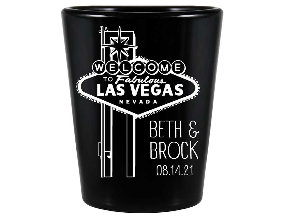 Lucky In Love 1A Vegas Wedding Standard 1.5oz Black Shot Glasses Casino Wedding Gifts for Guests